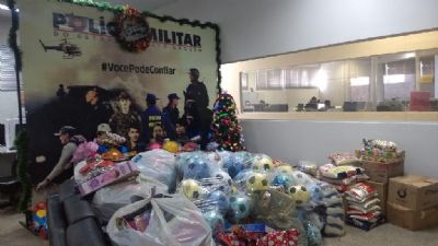 Torneio de futebol vai arrecadar alimentos e brinquedos para Operao Natal Feliz da PM e dos Bombeiros