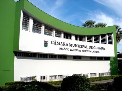 Vereadores irão aguardar julgamento do TCE para votarem pedidos de cassação do prefeito