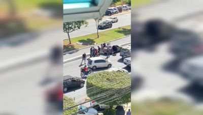 Vdeo | Jovens so detidos com maconha em carro abordado na Avenida do CPA
