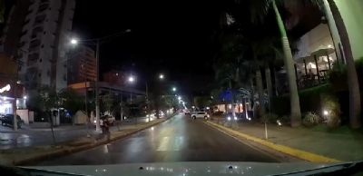Vdeo mostra pedestre sendo atropelada em  frente ao shopping em Cuiab