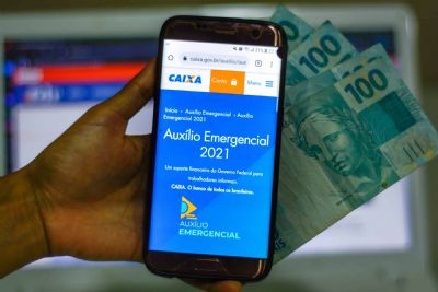 Pagamento irregular do Auxlio Emergencial de R$ 300 pode chegar a R$ 808,9 milhes, aponta CGU