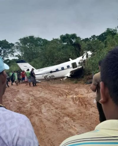 Avio cai no Amazonas e mata 14 pessoas, diz Defesa Civil