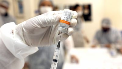 Prefeito entrega projeto que ratifica inteno de aquisio de vacinas