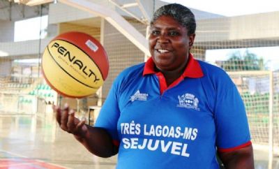 Ruth de Souza, campe mundial de basquete, morre de covid