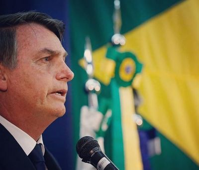 Bolsonaro encontra Felipo e conta ter cachorro com o nome do tcnico