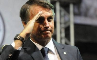 Aps declarao do filho, Bolsonaro descarta interveno militar na Venezuela