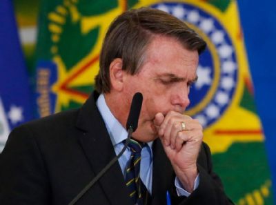 Internado, Bolsonaro tem obstruo intestinal e vai ser transferido para So Paulo