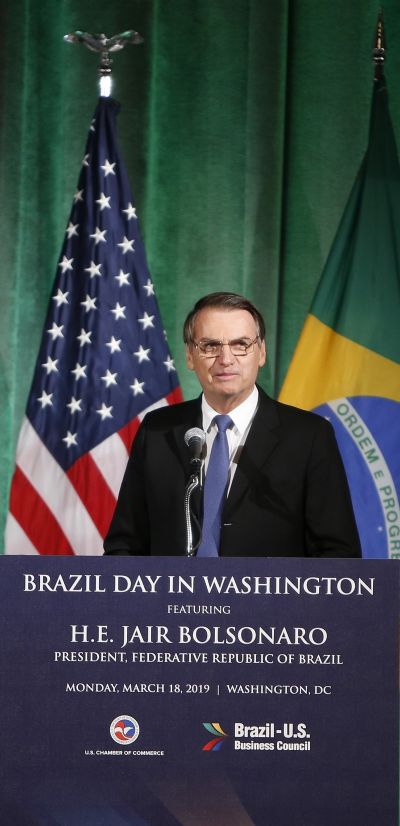 Bolsonaro diz que tem apoio dos EUA para 'libertar Venezuela'