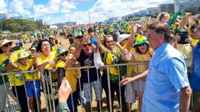 Atos pr-Bolsonaro marcam 1 de maio em cidades pelo pas