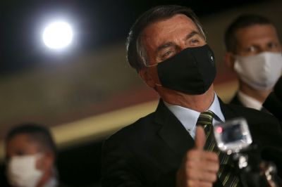 Bolsonaro paga recorde de emendas parlamentares