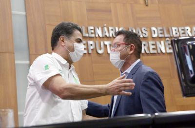 Barranco diz que vai avaliar pedido de plebiscito; Botelho no sabe se  possvel