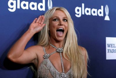 Britney Spears entra na Justia com medida restritiva contra ex-empresrio