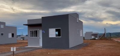 Governo de Mato Grosso entrega casas que tiveram entrada facilitada pelo programa SER Famlia Habitao