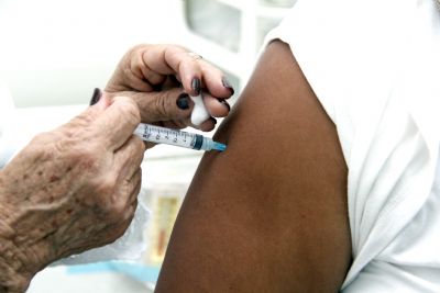 Secretaria Municipal de Sade amplia vacinao contra Influenza para toda a populao a partir de 6 meses de idade