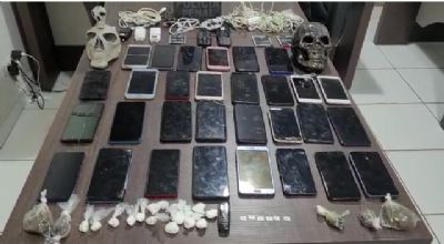 Polcia apreende 33 celulares durante revista na penitenciria Mata Grande