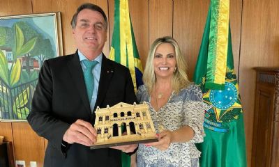 Bolsonaro nomeia mulher de lder do governo em Itaipu