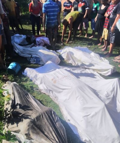 Moradores retiram 8 corpos em comunidade do RJ aps operao da PM