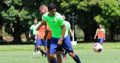 Com treino no ltimo dia do ano, Cuiab encerra preparao para Copa SP