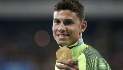 Campeo olmpico no Rio-2016, Thiago Braz  atrao no GP Brasil de Atletismo