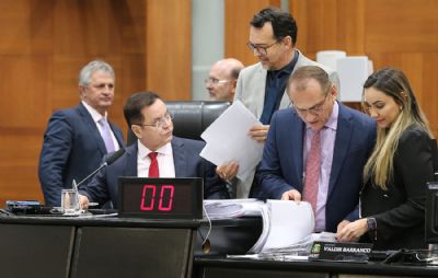 Deputados reclamam de 'leis ignoradas' e Botelho promete fiscalizar e cobrar Executivo