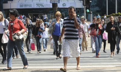 IBGE estima que desempregados no Brasil so 14,4 milhes