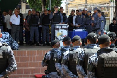 Efetivo administrativo deixa batalhes e vai para rua reforar policiamento neste final de ano