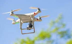 Homem  preso por enviar drogas para dentro de presdios com drones