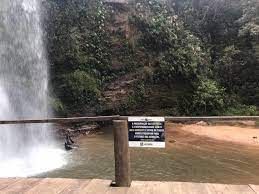 Cachoeiras do Vale do So Loureno so interditadas pera evitar aglomeraes de banhistas