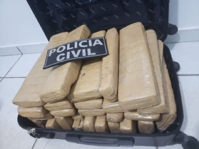 Polcia apreende cerca de 25 kg de droga em nibus que viajada para o Par