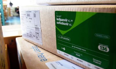 Brasil recebe 2,3 milhes de kits de intubao vindos da China