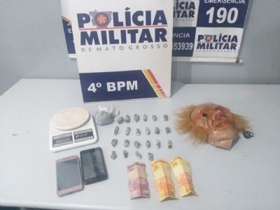 Policiais encontram drogas em bairros de Vrzea Grande