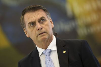 Ao Congresso, Bolsonaro cita necessidade de reduo de Estado 'gigantesco'