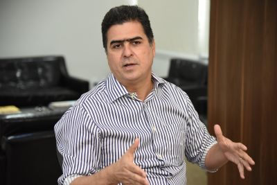 Emanuel rene 13 prefeitos para debater VLT e quer apoio de Kalil para plebiscito