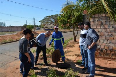 Vereadores verificam denncia de crime ambiental no Bairro Santa Maria