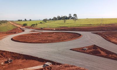 No Paran, presidente visita trecho da Estrada Boiadeira em Umuarama