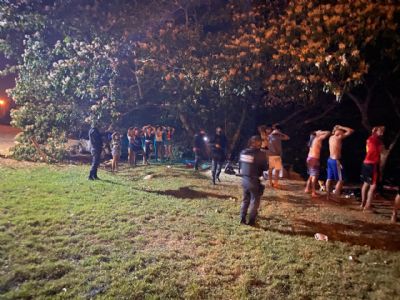 Polcia acaba com festa de aniversrio com 250 pessoas regada a ecstasy e cocana