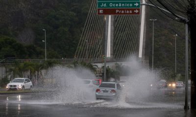 Chuvas castigam cidades da costa verde do Rio