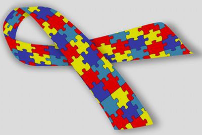 Comrcios devero inserir fita informativa em placas de atendimento prioritrio para autistas