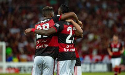 Flamengo fecha acordo com jogadores para reduo de 25% dos salrios