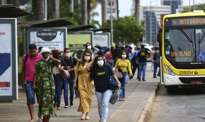 Brasil registra 22 mortes e 3,4 mil novos casos de covid em 24 horas