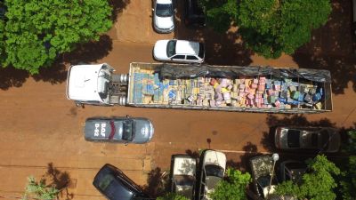 Fotos e Vdeos | DOF apreende mais de 18 toneladas de maconha escondida em carreta