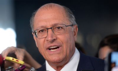 DEM cita fuso com PSL para atrair Alckmin