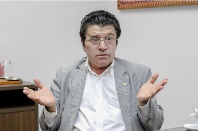 Galli  condenado a pagar R$ 100 mil por ataques homofbicos