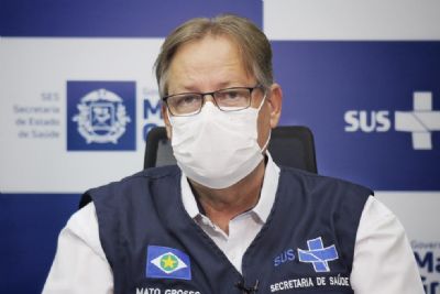 Secretrio critica declaraes antivacina de Bolsonaro s vsperas de liberao