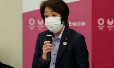 Hashimoto confirma Tquio apesar de disparada de covid-19 e rejeio