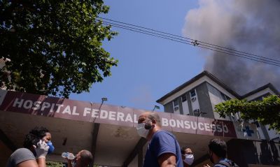 Idosa morre aps transferncia de hospital que pegou fogo em Bonsucesso