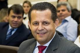 Pagamento de propina: Valtenir Pereira e prefeitos de MT so alvos de operao da PF
