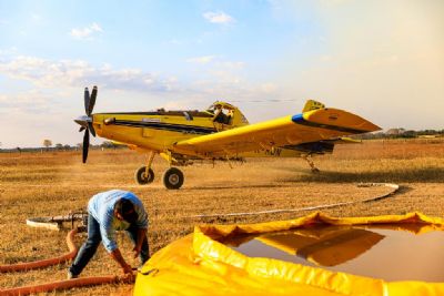 Mais duas aeronaves entram em ao no combate aos incndios no Pantanal