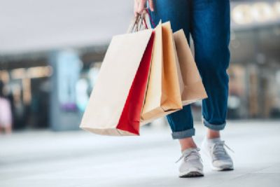 Pesquisa revela que mais de 73% dos mato-grossenses pretendem fazer compras no fim do ano