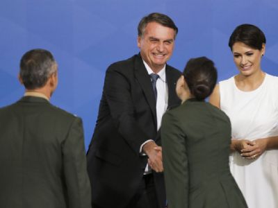 Bolsonaro diz que Brasil continuar a ser 'cristo, democrtico e livre'